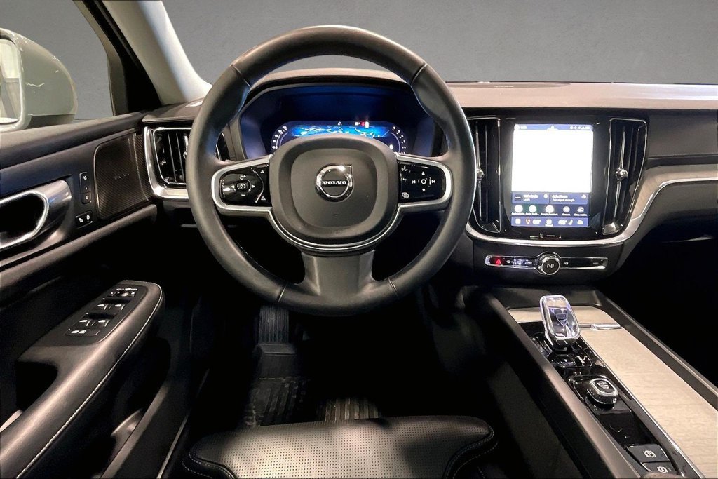 New 2026 Volvo V60 B5 Cross Country Ultra w/ Protection Package Premier AWD/4WD image 9