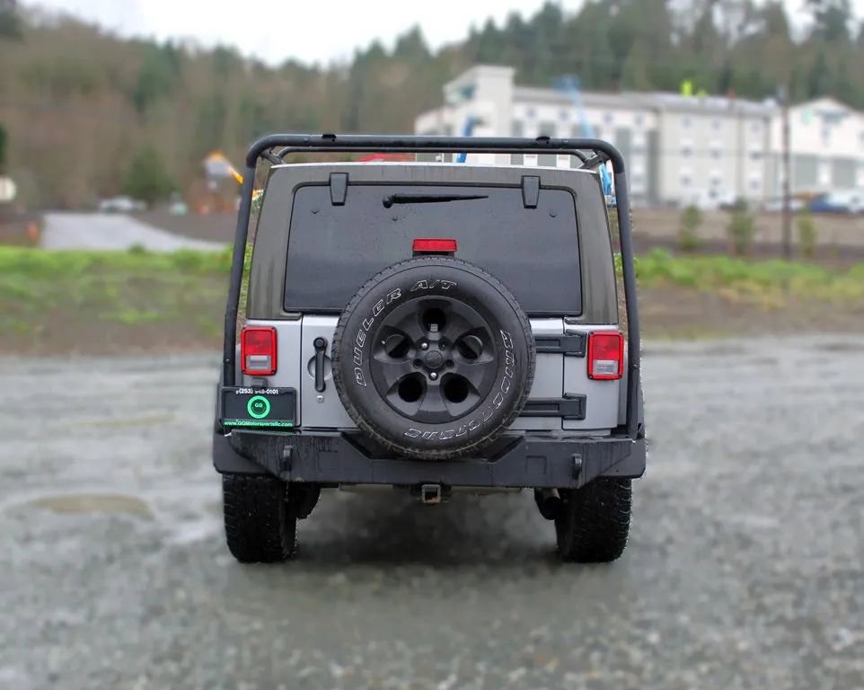 Used 2013 Jeep Wrangler Unlimited Sport AWD/4WD image 6