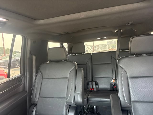 Used 2022 GMC Yukon XL Denali AWD/4WD image 4