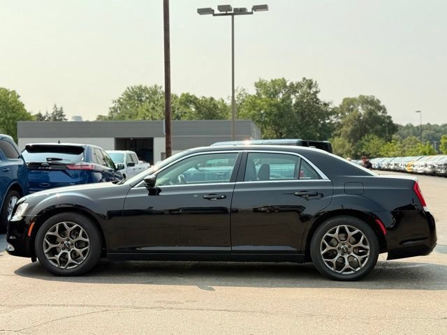 Used 2017 Chrysler 300 Touring w/ Value Package RWD image 41