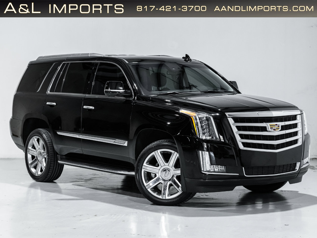 Used 2019 Cadillac Escalade Luxury AWD/4WD image 25