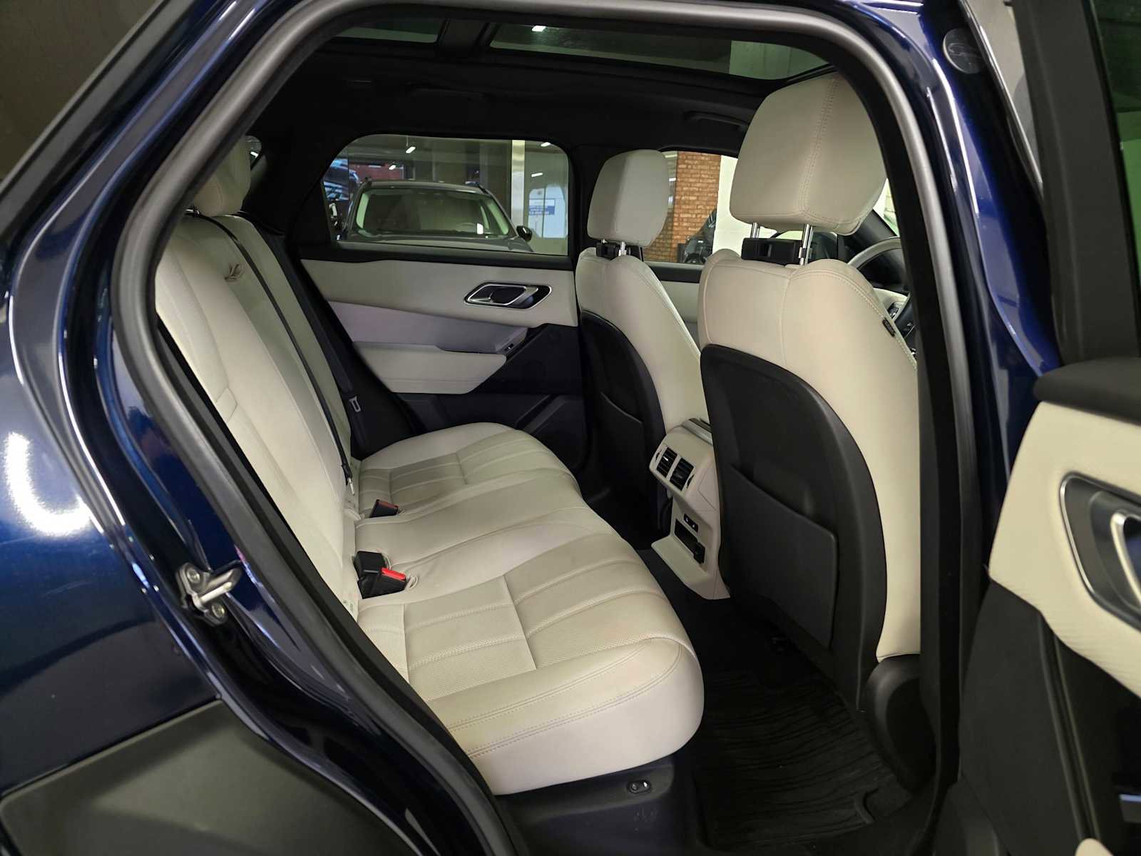 Certified 2023 Land Rover Range Rover Velar R-Dynamic S image 15