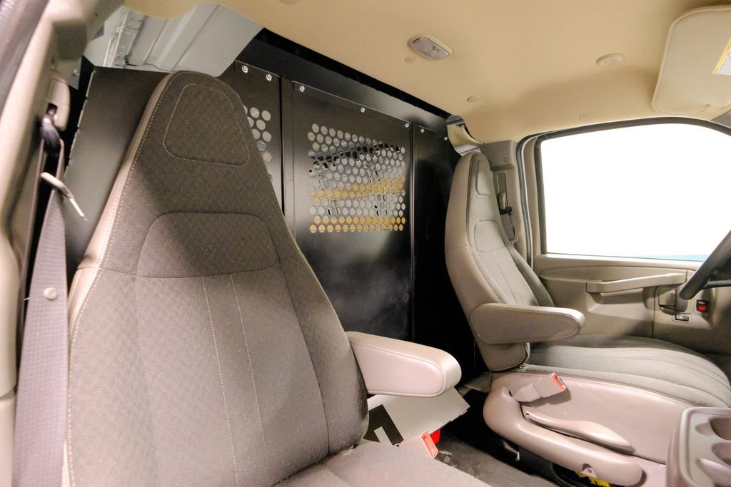 Used 2024 GMC Savana 2500 w/ Driver Convenience Package image 19