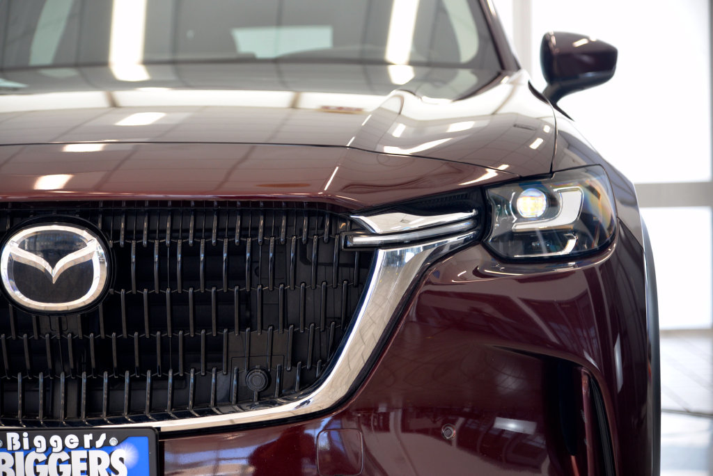 Certified 2024 MAZDA CX-90 Plug-In Hybrid w/ Premium Pkg AWD/4WD image 11