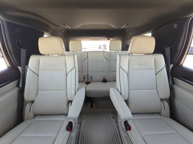 Used 2021 Cadillac Escalade Premium Luxury w/ Driver Assist Tech Package AWD/4WD image 20