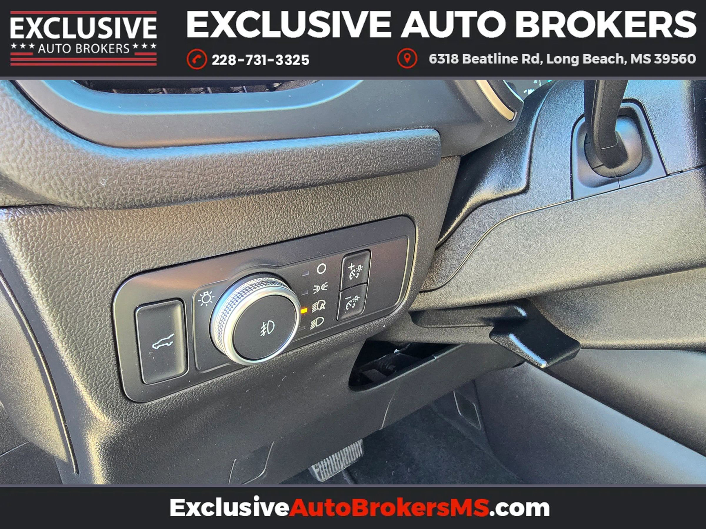 Used 2022 Ford Escape SEL image 28