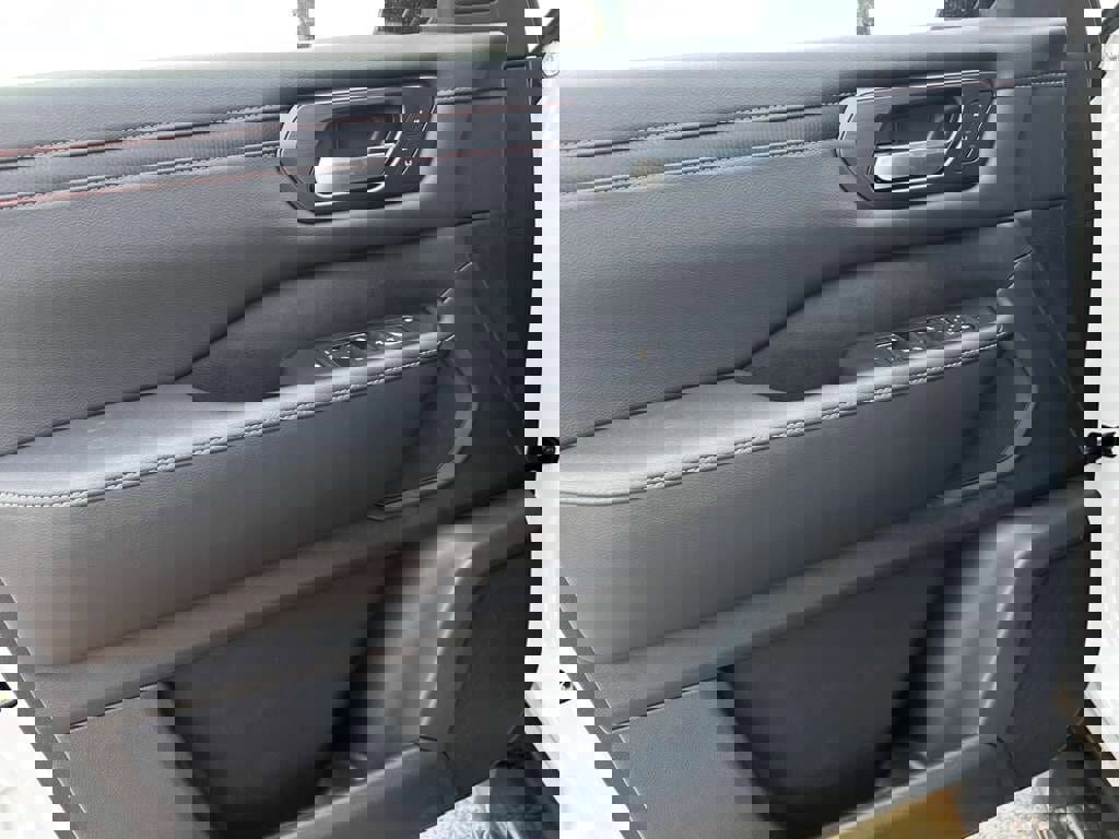 New 2026 Nissan Armada PRO-4X image 19