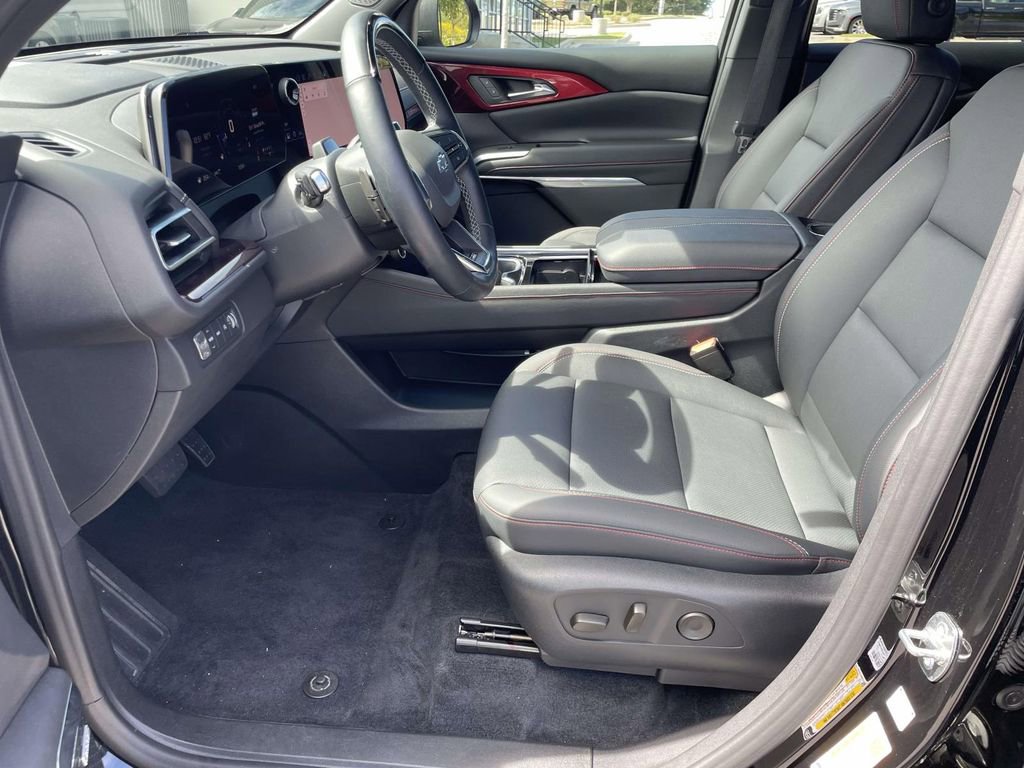 Used 2024 Chevrolet Traverse Z71 w/ Enhanced Driving Package image 21