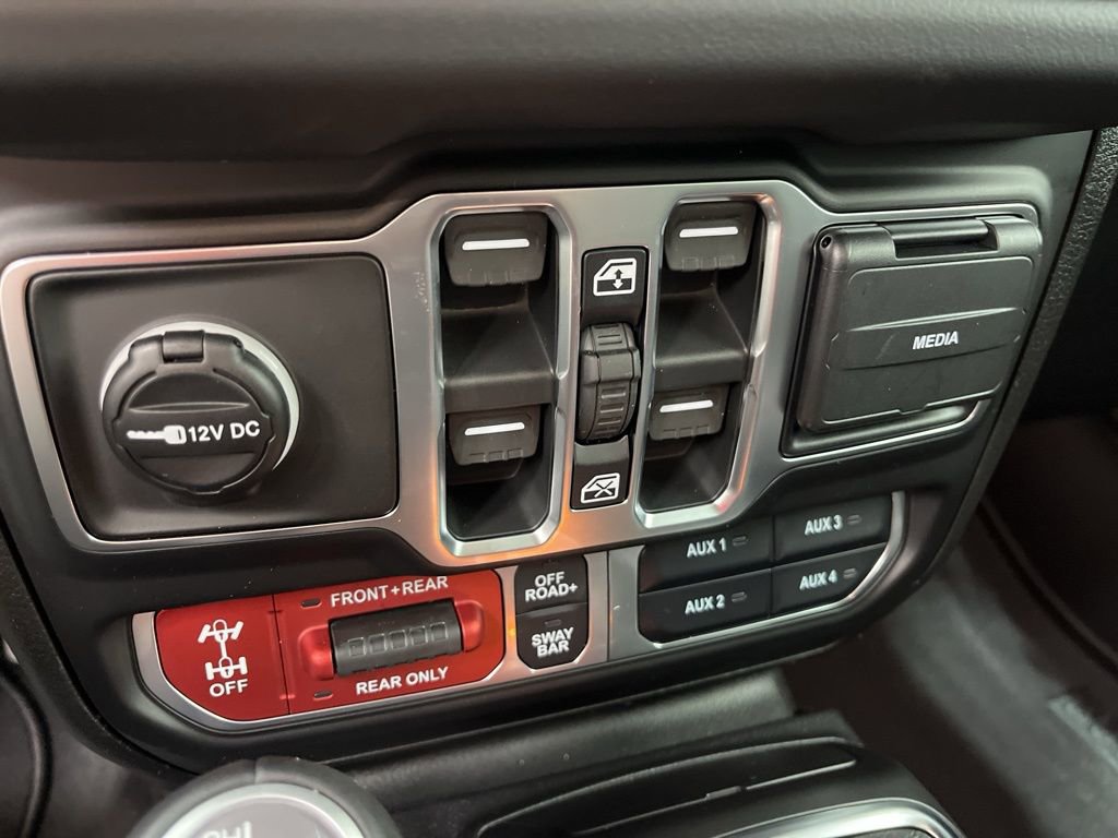 New 2026 Jeep Gladiator Rubicon w/ Safety Group AWD/4WD image 16