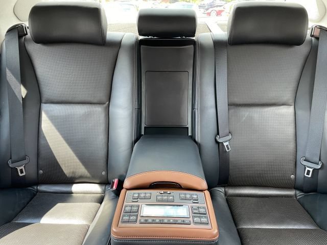 Used 2013 Lexus LS 600h L AWD/4WD image 44