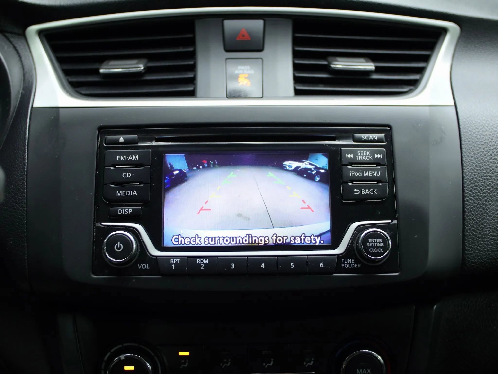 Used 2018 Nissan Sentra S image 33