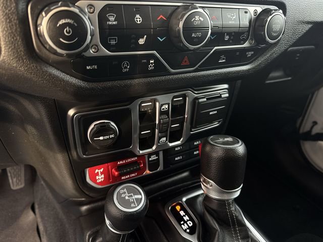 Used 2024 Jeep Wrangler Unlimited Sport AWD/4WD image 36