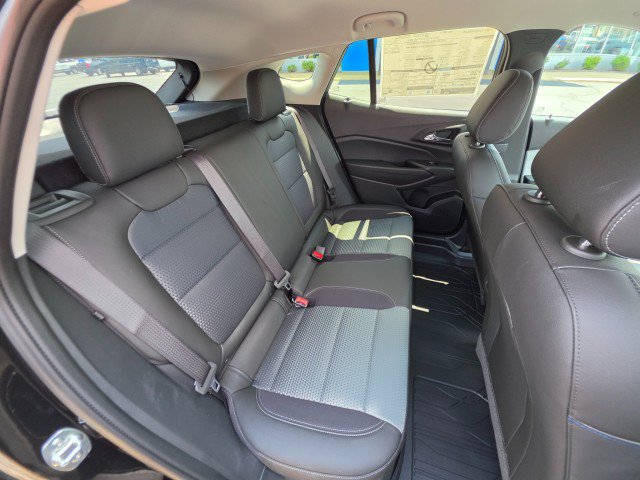 New 2026 Chevrolet Trax LT w/ Driver Confidence Package FWD image 13