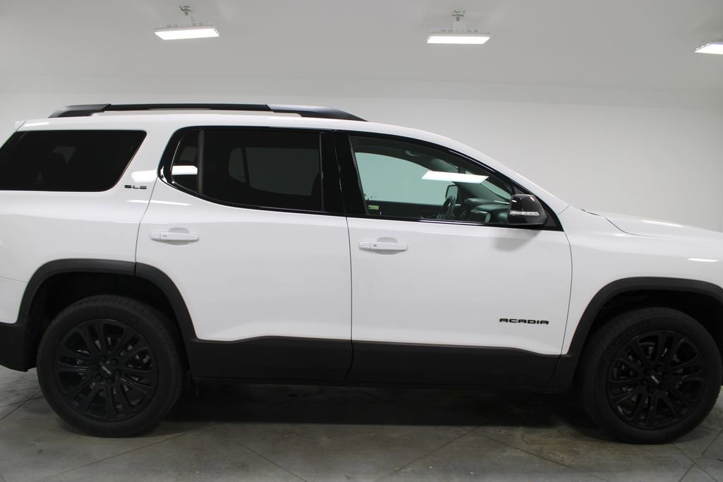 Used 2022 GMC Acadia SLE w/ Driver Convenience Package image 11