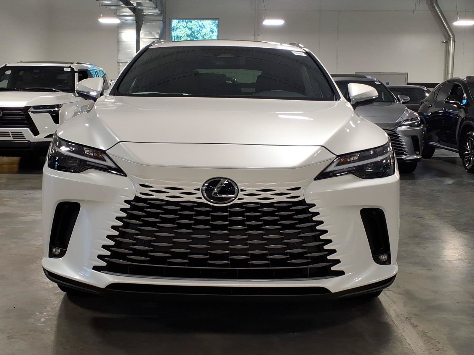 New 2026 Lexus RX 350h AWD/4WD image 2