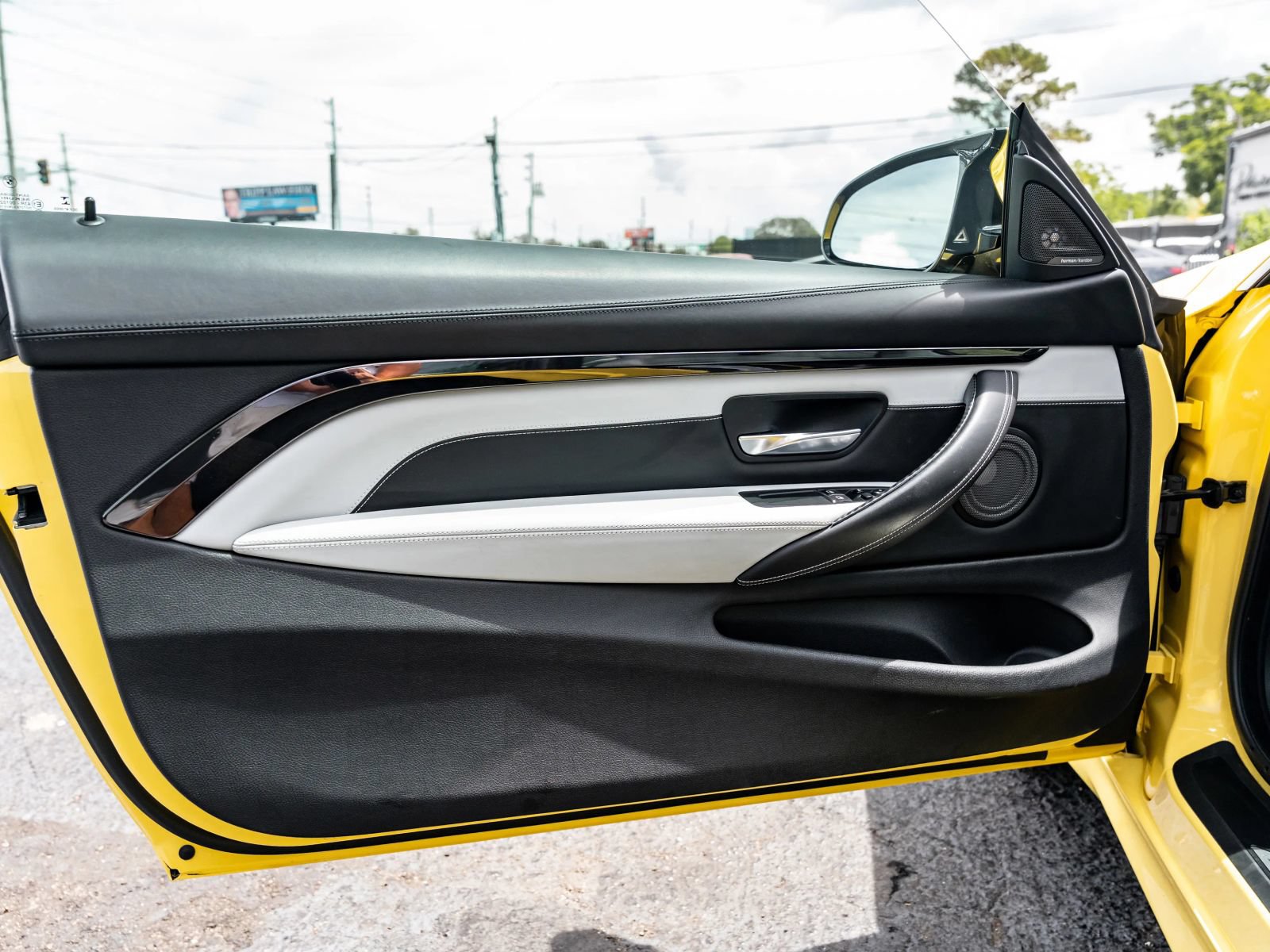 Used 2019 BMW M4 Coupe w/ Competition Package RWD image 44