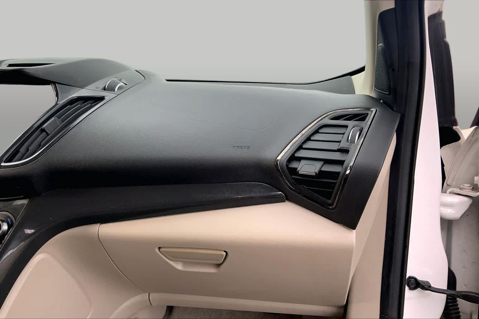 Used 2016 Ford Escape Titanium FWD image 18