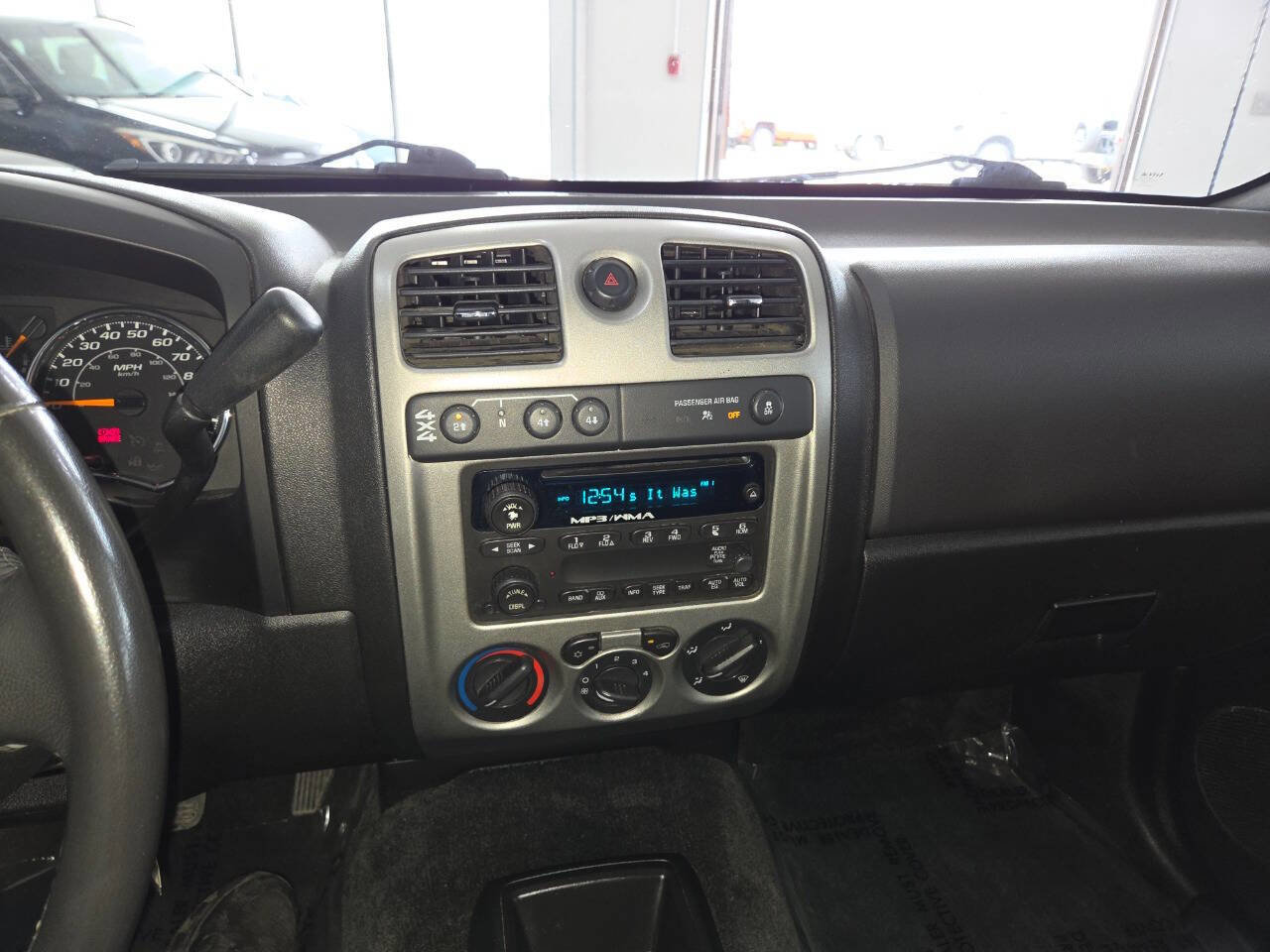 Used 2012 GMC Canyon SLE AWD/4WD image 29