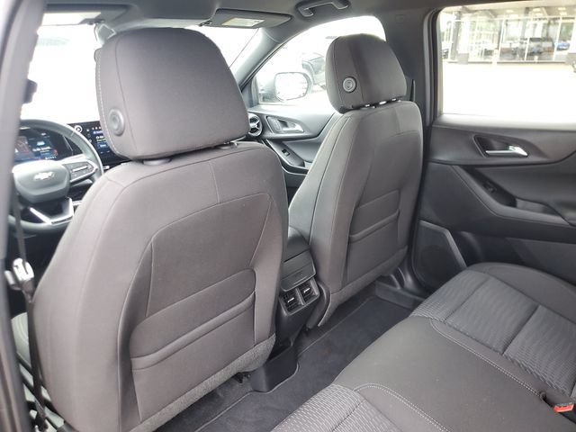 Used 2026 Chevrolet Equinox LT FWD image 9