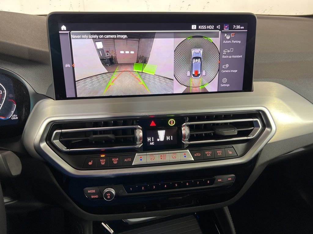 Used 2025 BMW X4 xDrive30i w/ Premium Package image 12