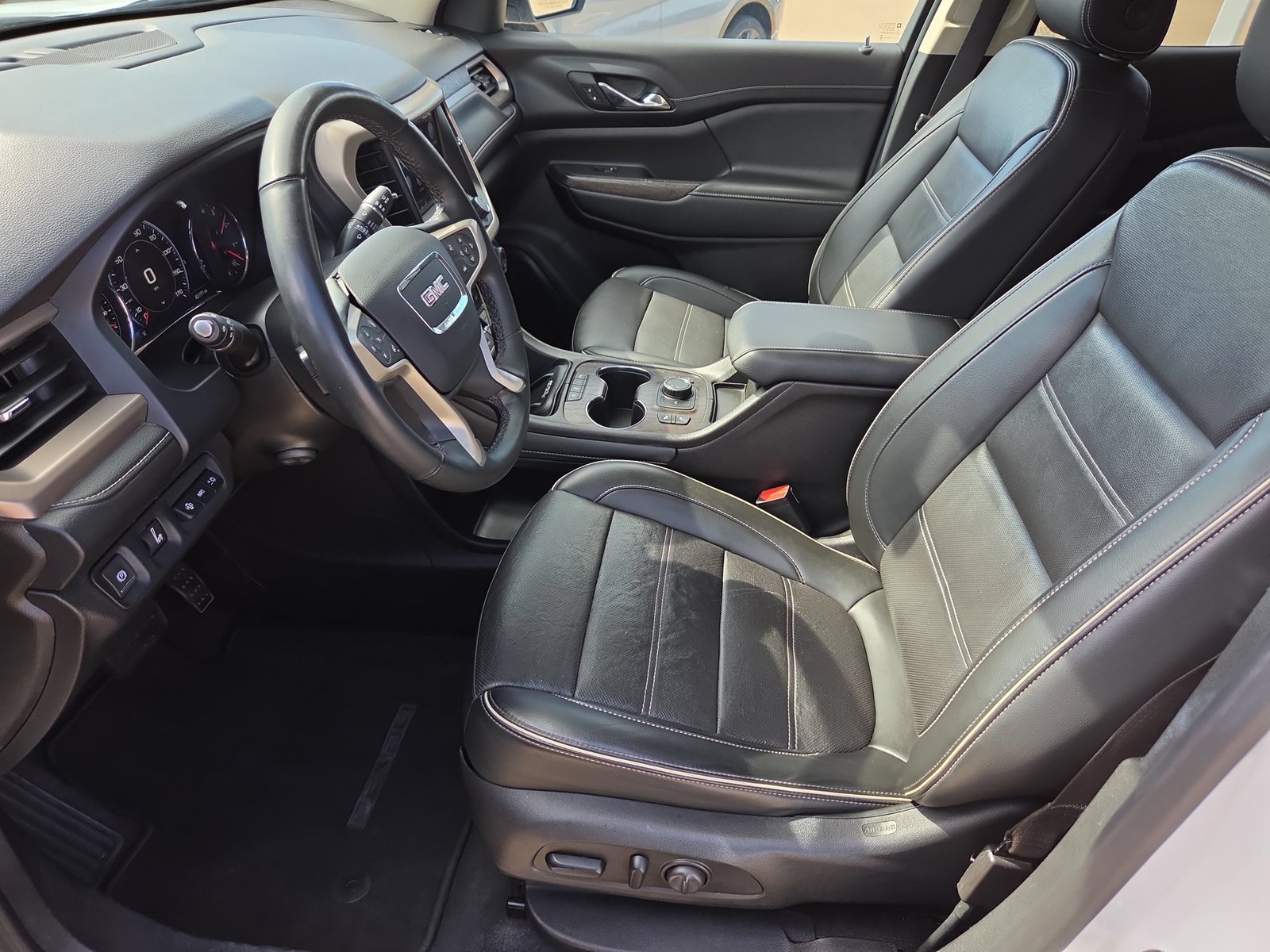 Used 2023 GMC Acadia Denali FWD image 19