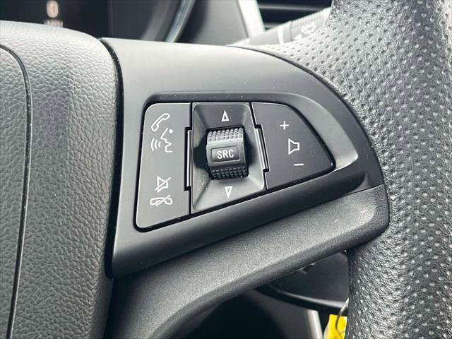 Used 2022 Chevrolet Trax LS w/ Tint and Cruise Package image 20