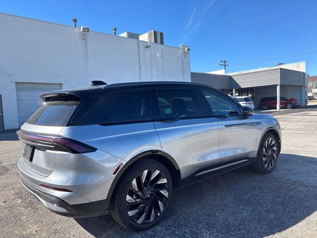 New 2026 Lincoln Nautilus Reserve w/ Jet Appearance Package AWD/4WD image 10
