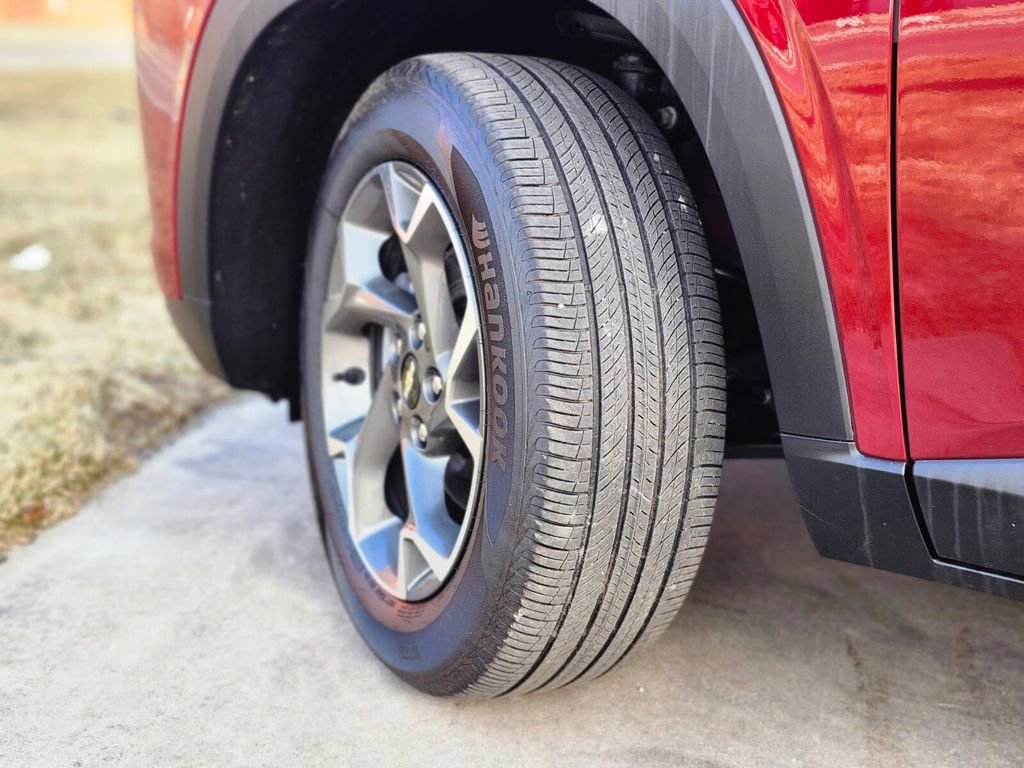 Used 2024 Chevrolet Trax LT image 30