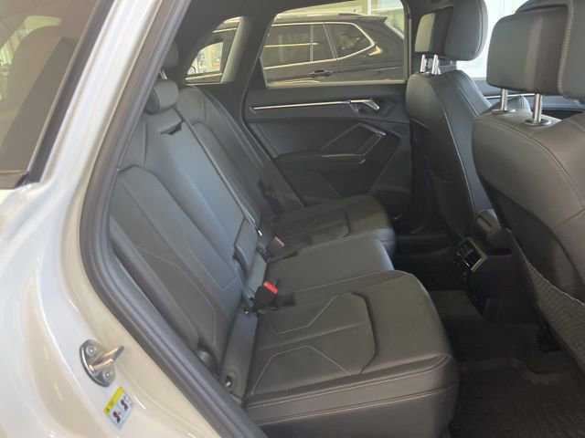 Certified 2025 Audi Q3 2.0T Premium w/ Convenience Package image 31