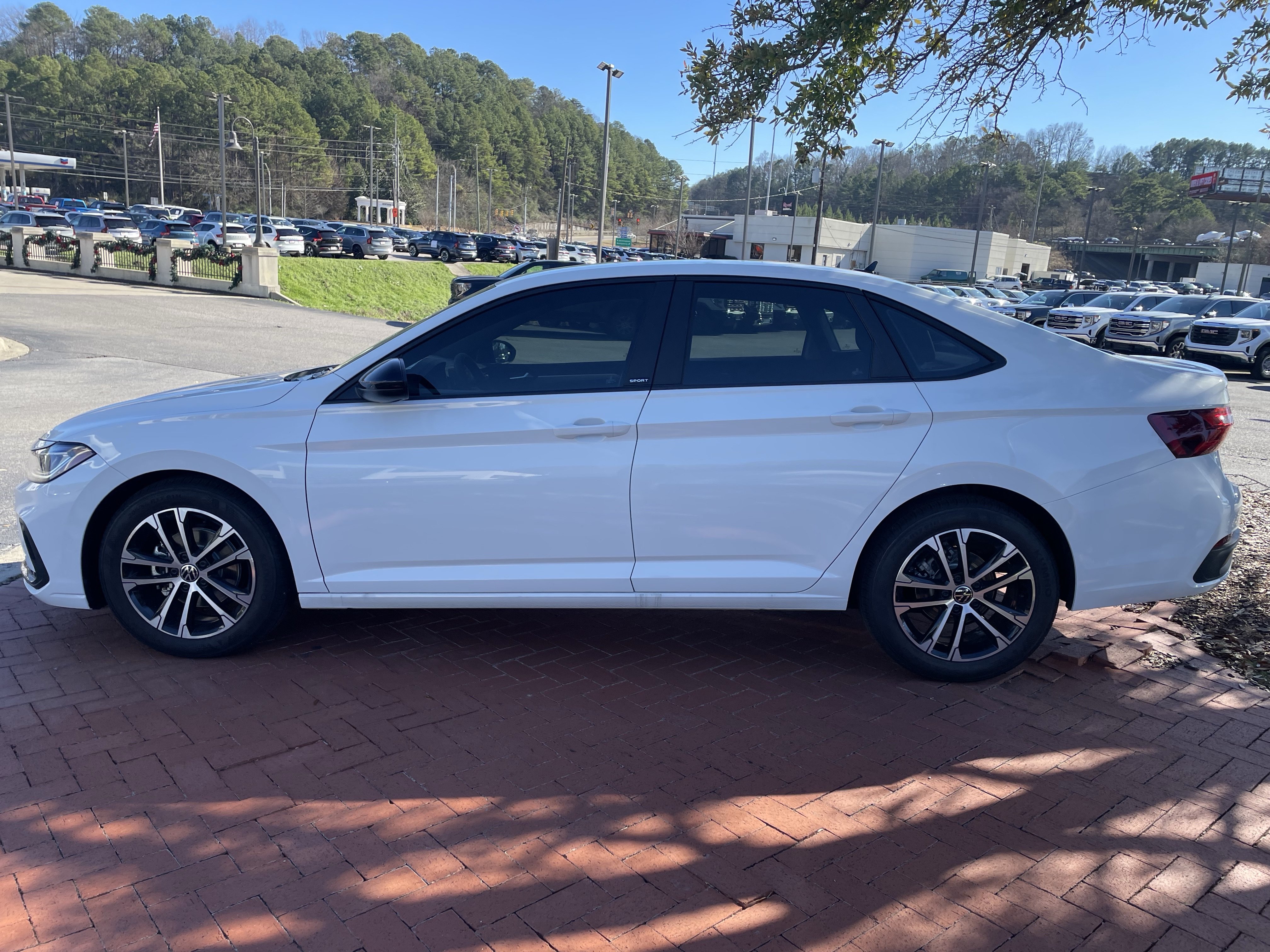 New 2026 Volkswagen Jetta Sport FWD image 7