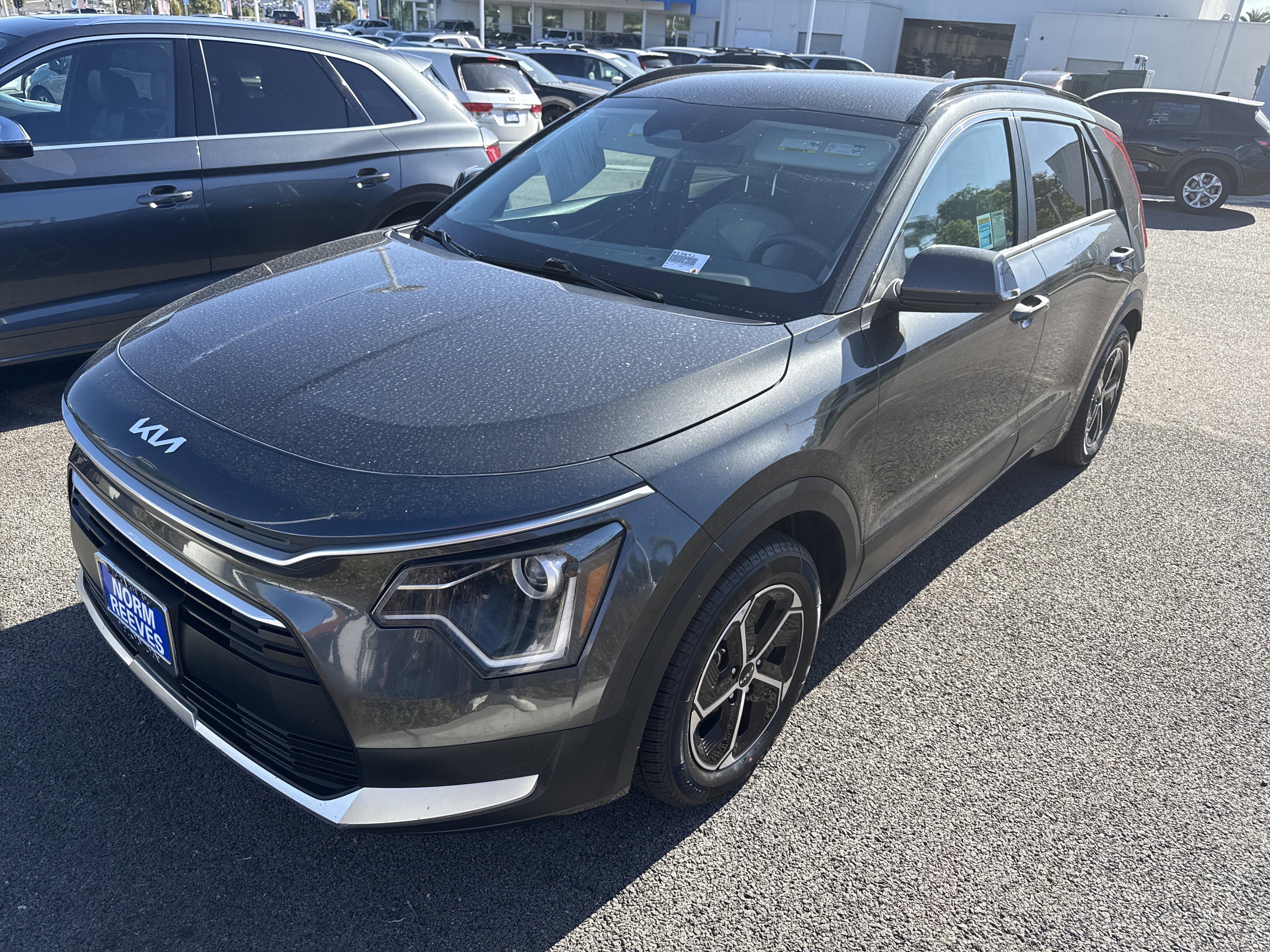 Used 2023 Kia Niro EX image 11