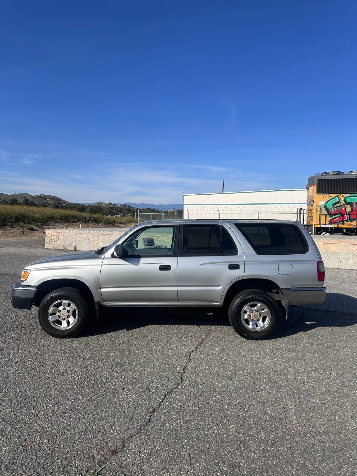 Used 2000 Toyota 4Runner Sport Utility 4D image 6