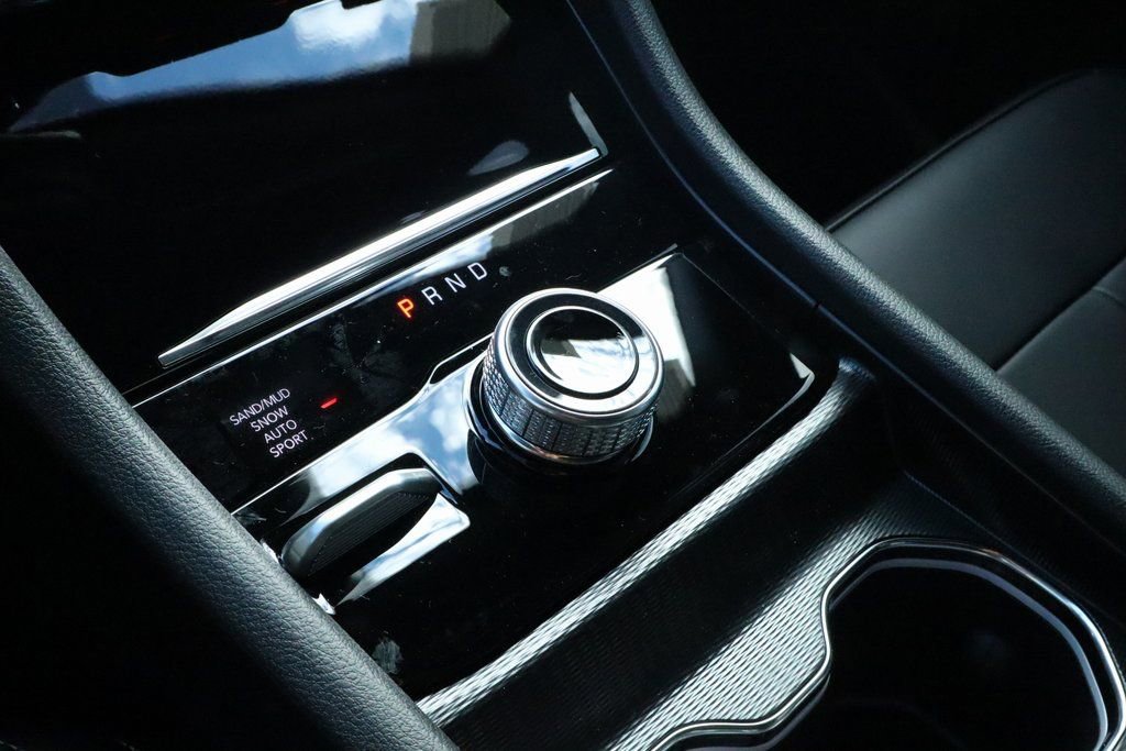 New 2025 Jeep Grand Cherokee Limited image 9