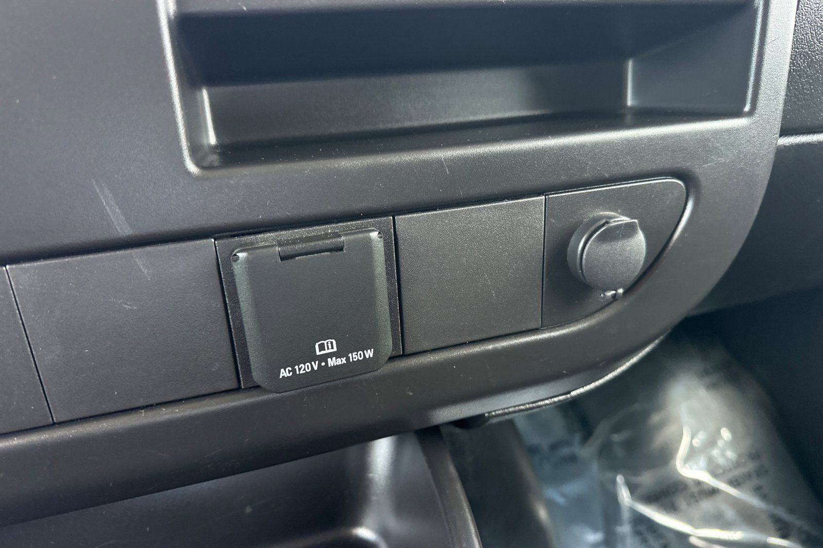 Used 2023 Chevrolet Express 2500 w/ Driver Convenience Package image 37