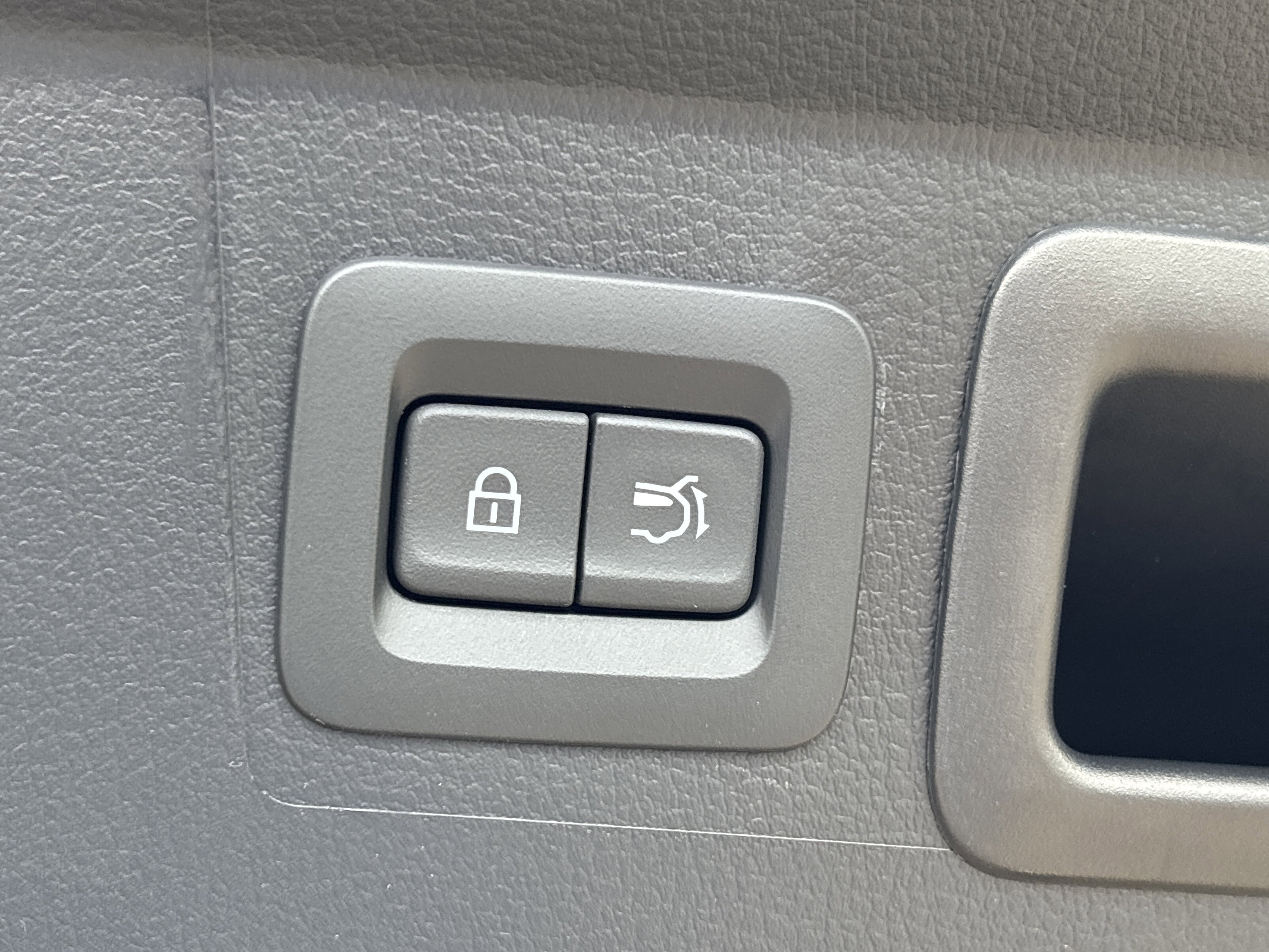 New 2026 MAZDA CX-50 Meridian Edition w/ Weather Package image 9