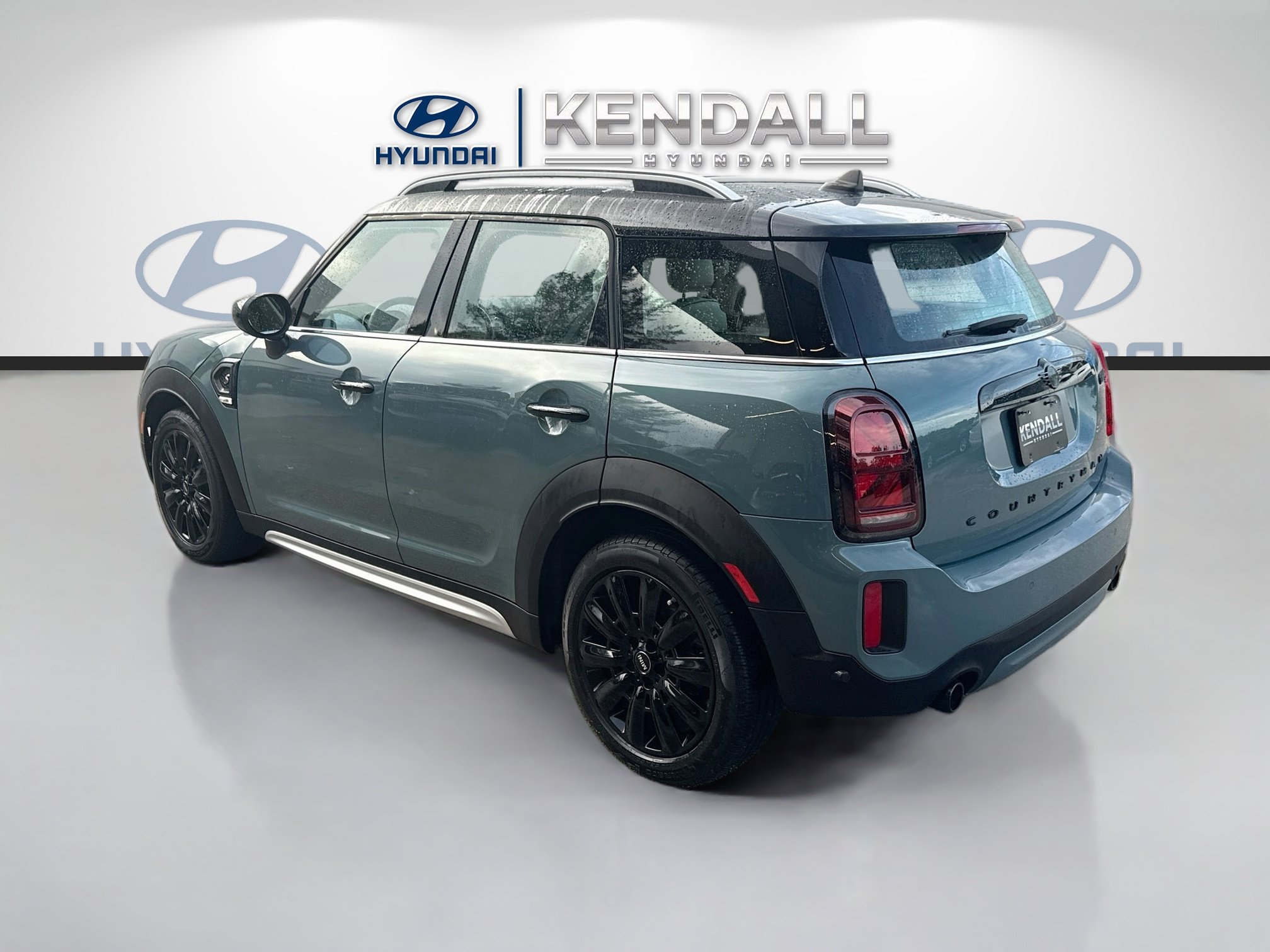 Used 2024 MINI Cooper Countryman S w/ Premium Package FWD image 4