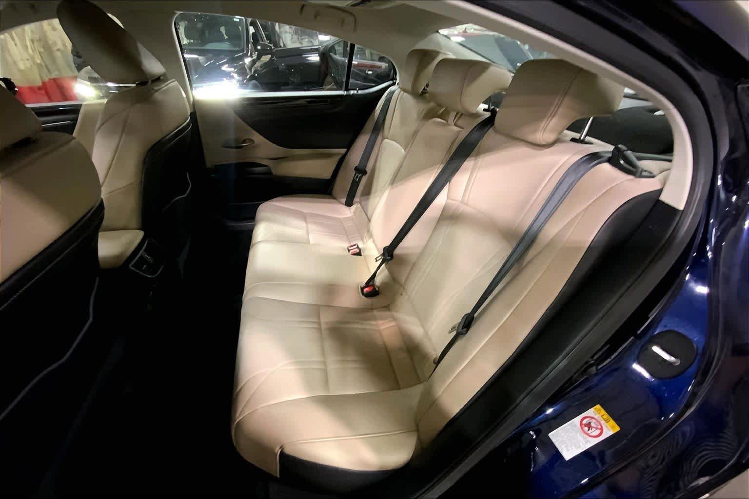 Used 2019 Lexus ES 350 w/ Accessory Package image 19