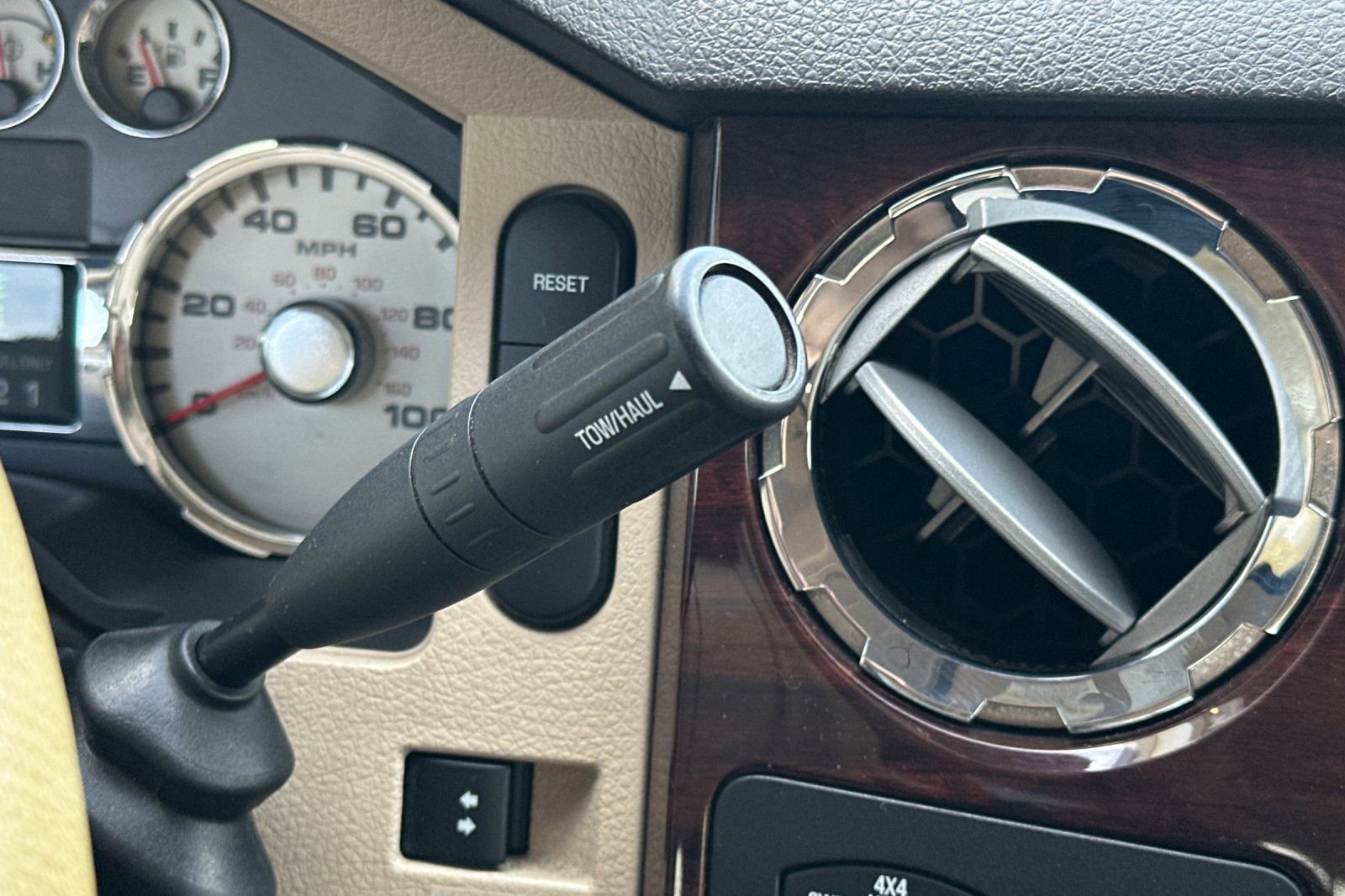 Used 2009 Ford F250 Lariat image 20