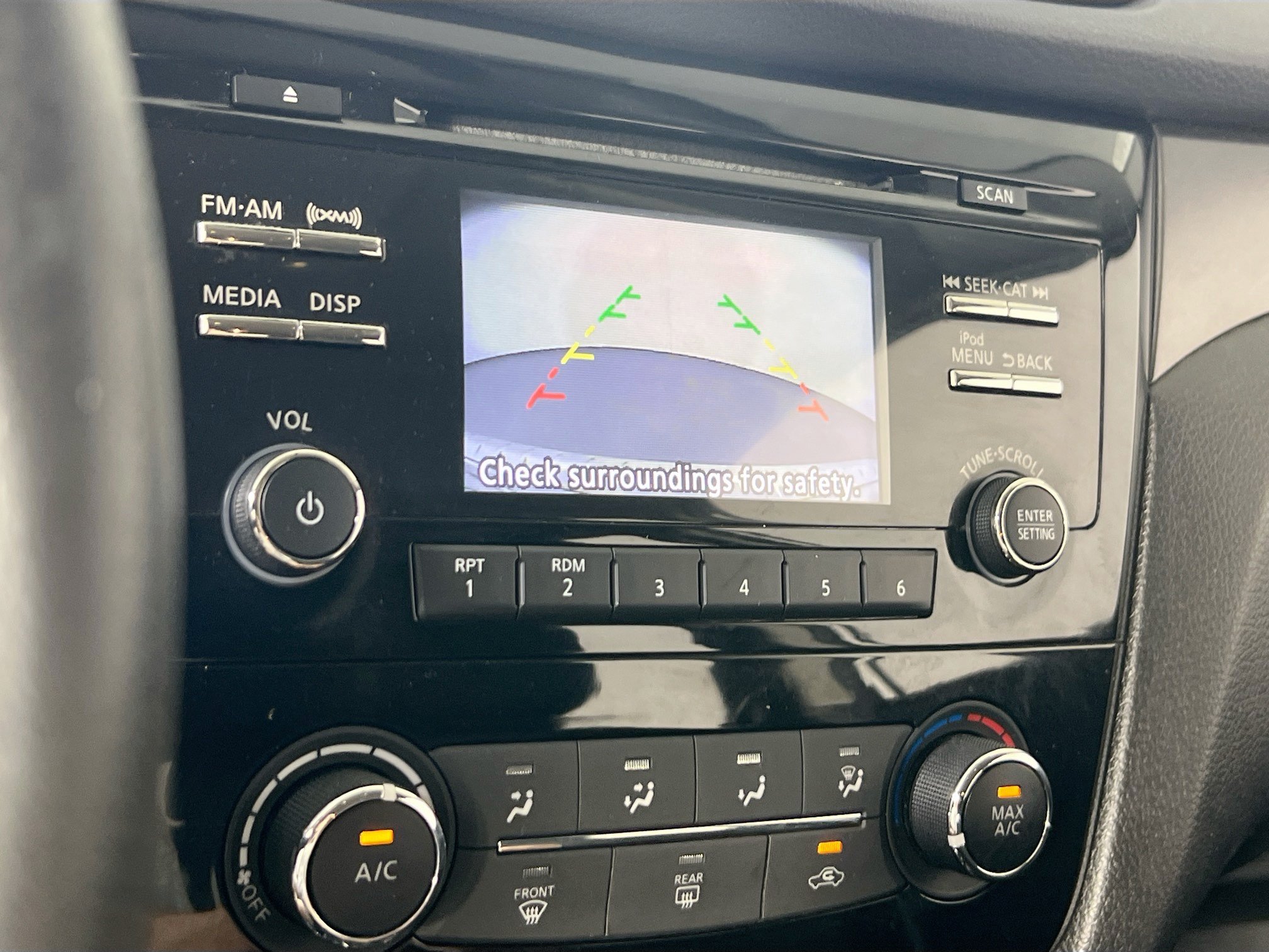 Used 2018 Nissan Rogue Sport S AWD/4WD image 13