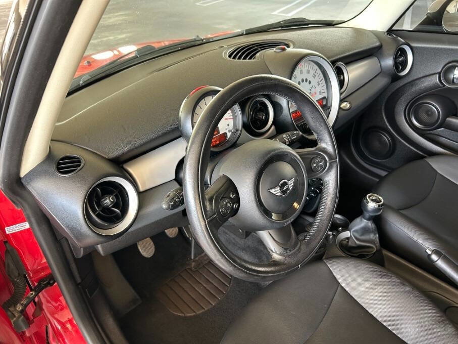 Used 2012 MINI Cooper Hardtop image 15