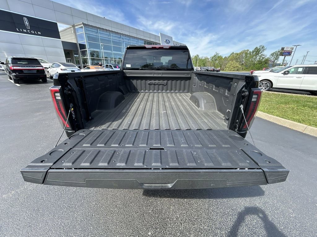 Used 2024 GMC Sierra 2500 AT4 AWD/4WD image 29