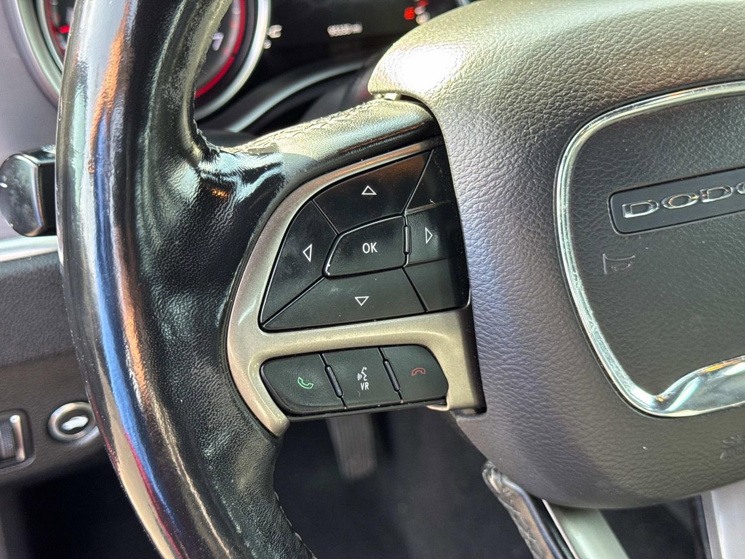 Used 2019 Dodge Charger SXT w/ Leather Interior Group image 28