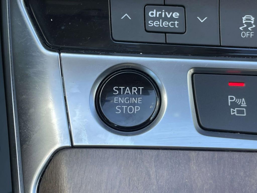 Used 2024 Audi A6 Premium Plus image 30