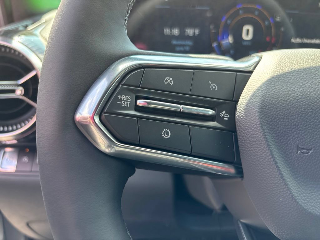 New 2026 Chevrolet Equinox LT w/ Convenience Package II FWD image 11