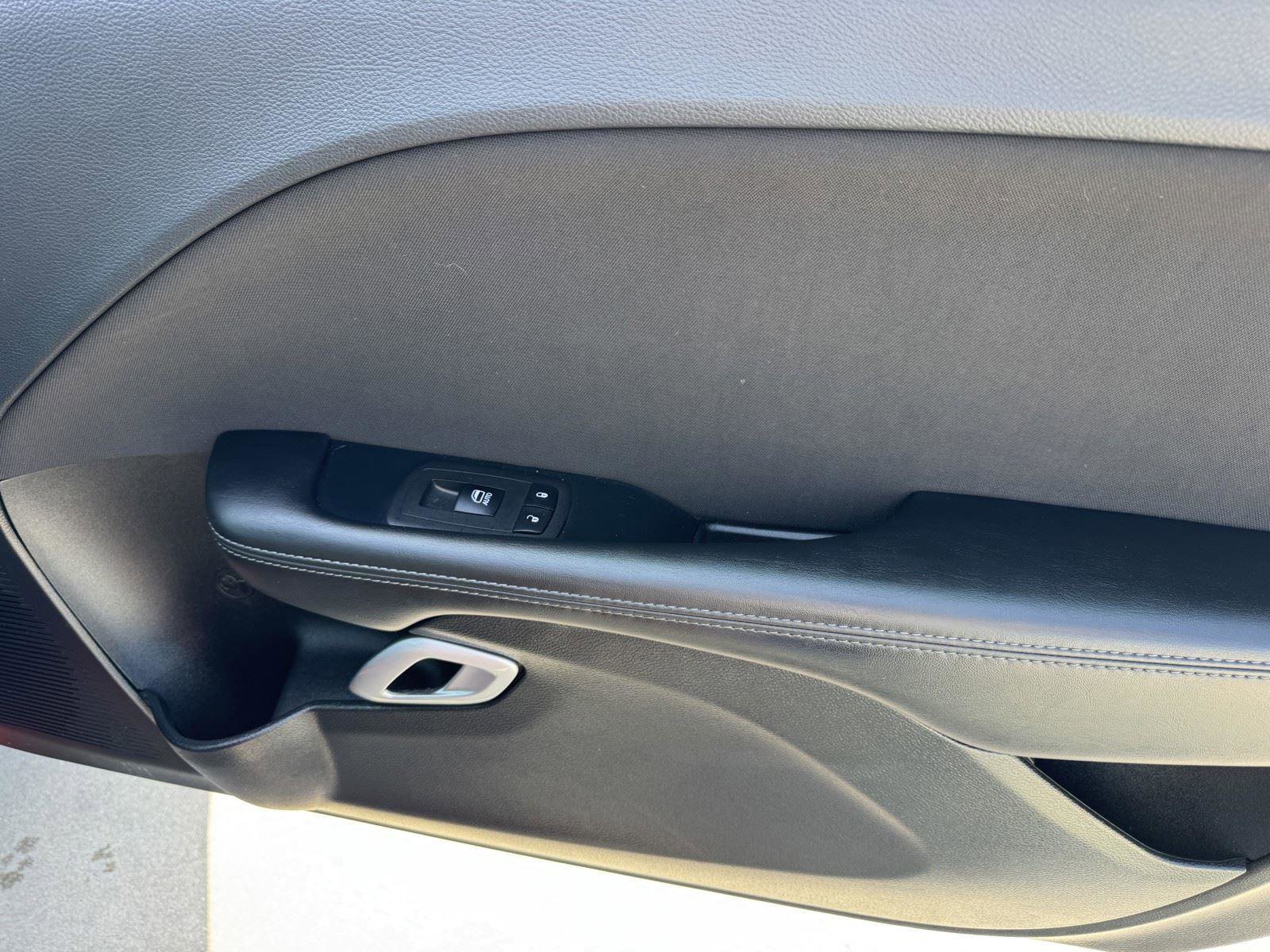 Used 2023 Dodge Challenger SXT w/ Blacktop Package image 10