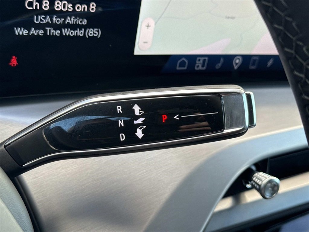 New 2026 Cadillac Vistiq Luxury image 16