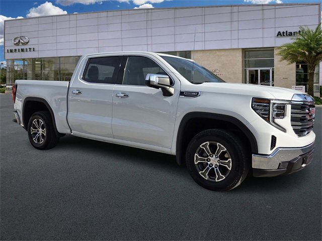 Used 2025 GMC Sierra 1500 SLT image 2