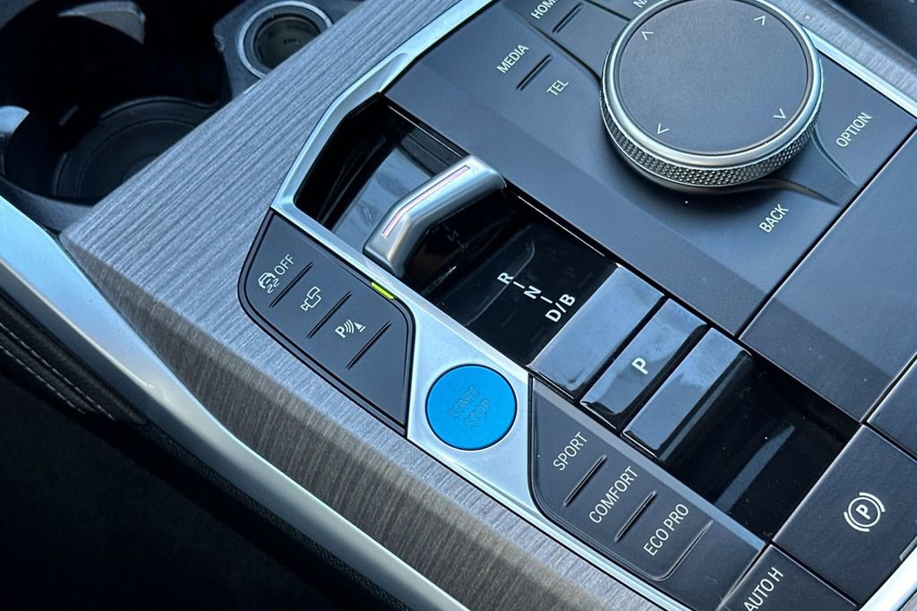 Used 2025 BMW i4 eDrive40 w/ M Sport Package image 24