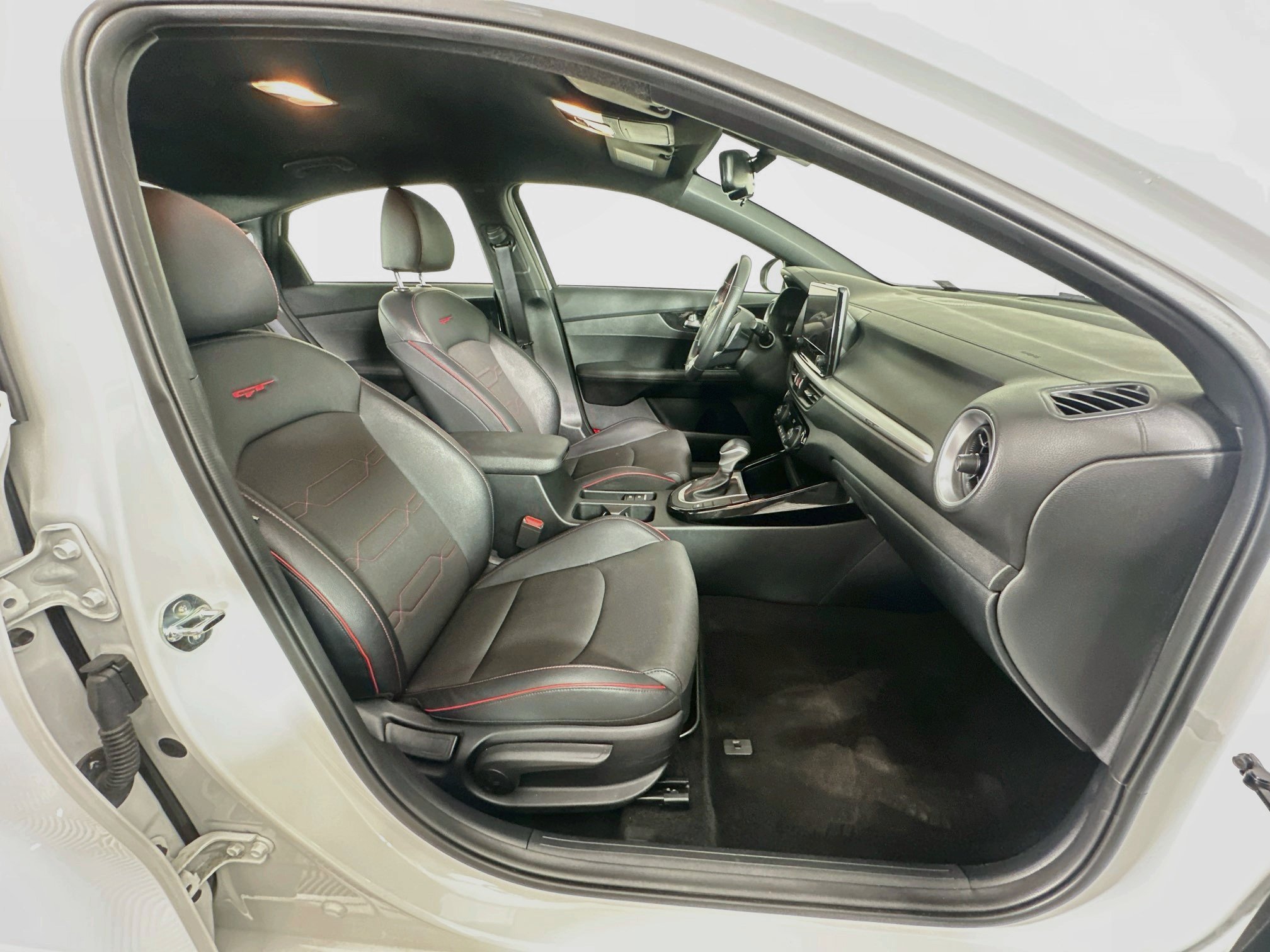 Used 2024 Kia Forte GT FWD image 32