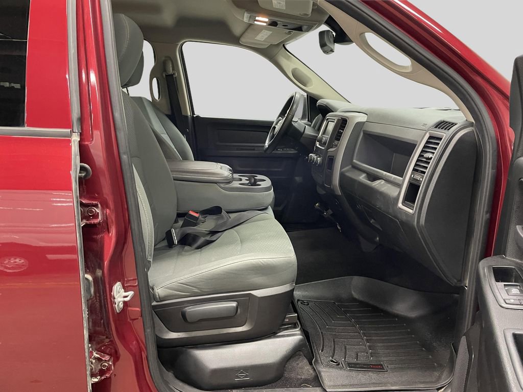 Used 2015 RAM 1500 Express AWD/4WD image 10